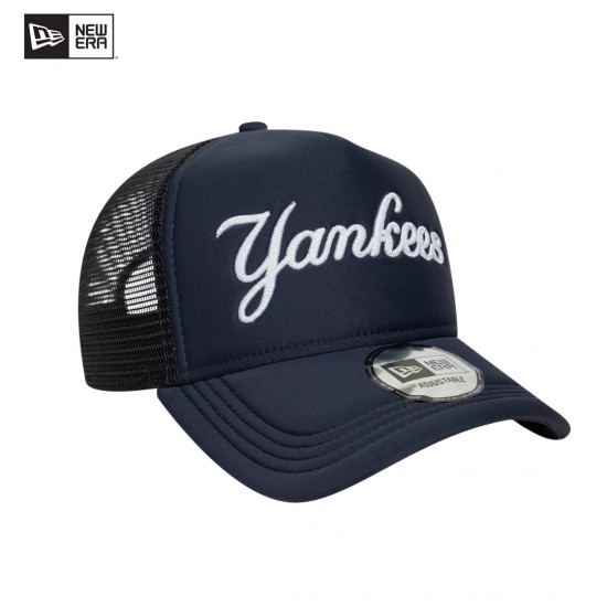 Gorra de camionero ajustable con marco en forma de A 9FORTY de los New York Yankees MLB Script Navy 60691182 I NEW ERA OFICIAL Gorra de camionero ajustable con marco en forma de A 9FORTY de los New York Yankees MLB Script Navy 60691182 I NEW ERA OFICIAL